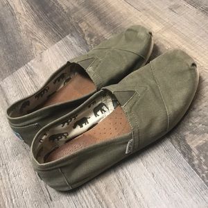 Toms Olive Green Canvas Shoes